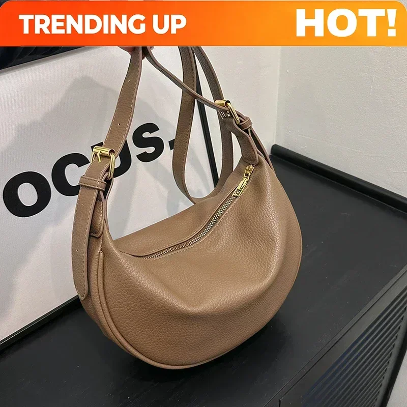 ファッション性の高い、無地のPU素材を使用したショルダーバッ - Luxury Bags On Sales のレビューと価格